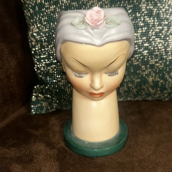 Vintage uoagco porcelain lady head vase/planter - Picture 1 of 8